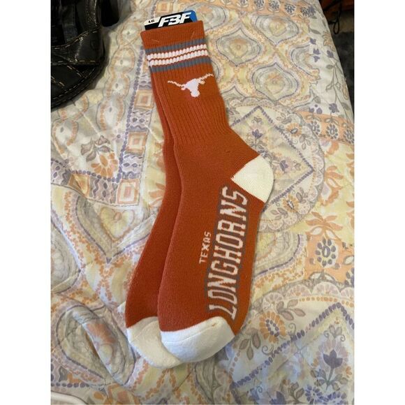 New For Bare Feet Mens Orange White Texas Longhorns Football Sport Socks Large - Picture 7 of 7